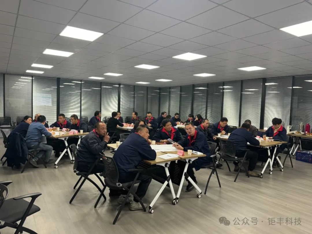 একটি বন্দুক দিয়ে শুরু করা ---- টিমওয়ার্ক বাড়ানোর জন্য ক্রিয়াকলাপগুলির একটি